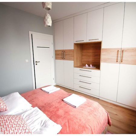 Color 24 Premium Apartman Stalowa Wola Kültér fotó