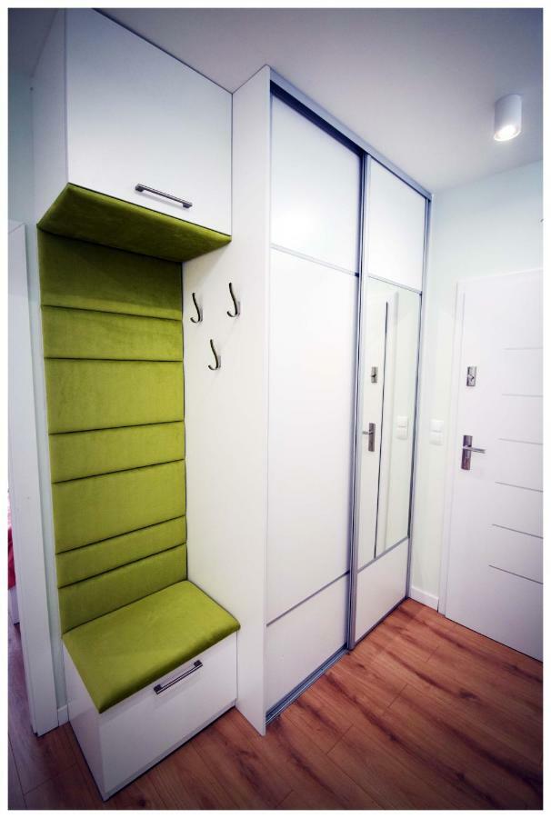 Color 24 Premium Apartman Stalowa Wola Kültér fotó