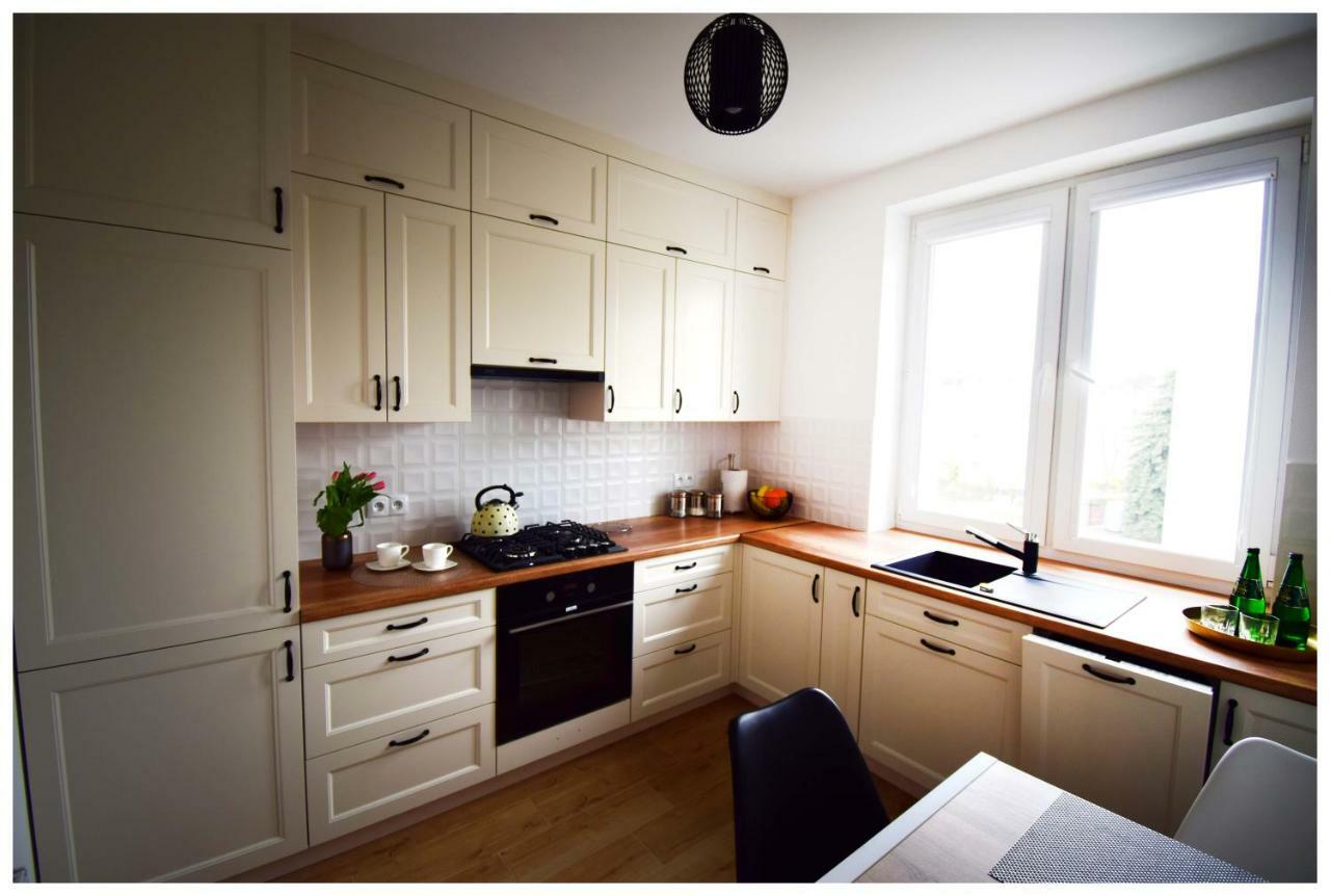 Color 24 Premium Apartman Stalowa Wola Kültér fotó