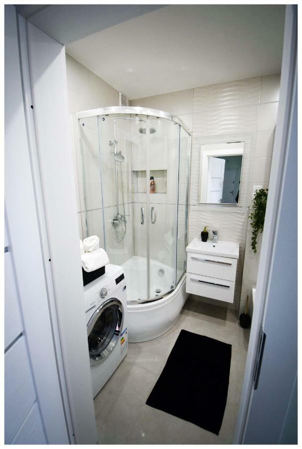 Color 24 Premium Apartman Stalowa Wola Kültér fotó